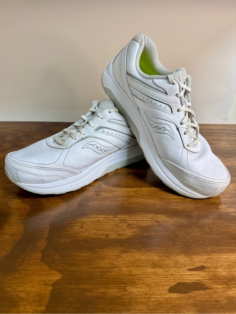 Saucony Men’s 11.5 Extra Wide Echelon Walker 3